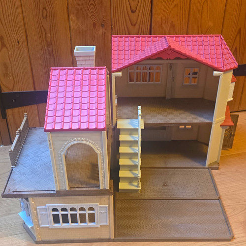 Sylvanian families red roof - sylvanian,