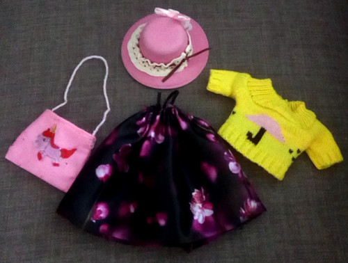 Barbie doll clothes - skirt, wool