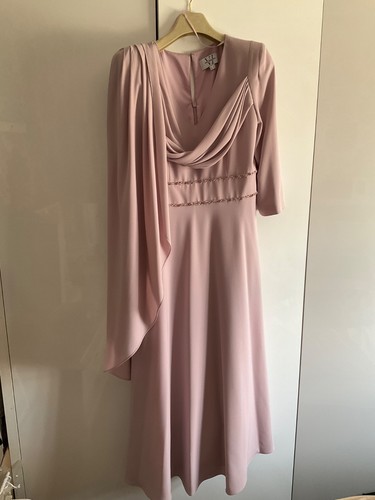 Mother the bride - mother, of