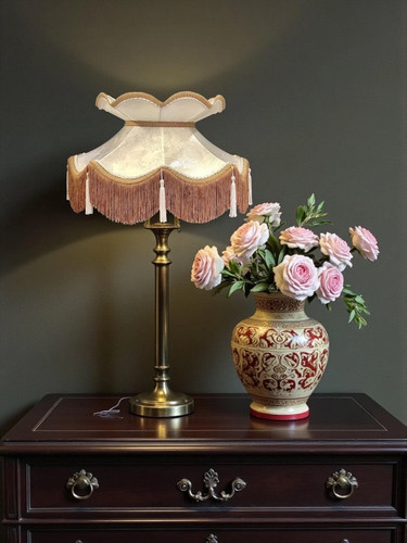 Ivory cream paisley - , table
