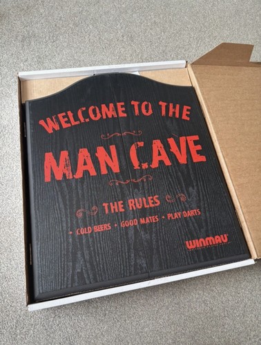 Winmau man cave dartboard - cave, plus