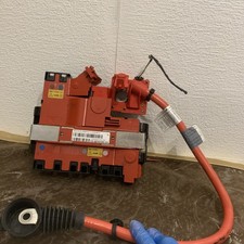 POSITIVE BATTERY TERMINAL