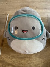 Squishmallows Gordon The Shark