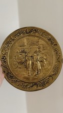 Vintage Peerage Embossed brass Wall Plate Carriage Scene 15” Round
