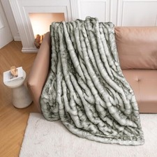 Luxury Faux Fur Throw Blanket Long Fluff Fuzzy Super Thick White Grey 150*130 cm