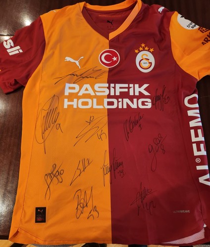 Galatasaray team signed jersey - team,
