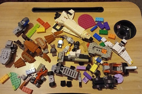 Mixed lego pieces joblot - mixed,