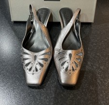 Bronze Brown Woman’s