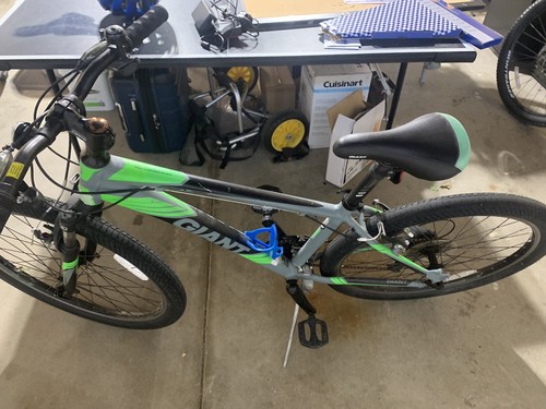 Giant revel mountain bike - giant,