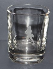 JOHNNIE WALKER (WALKING MAN)
