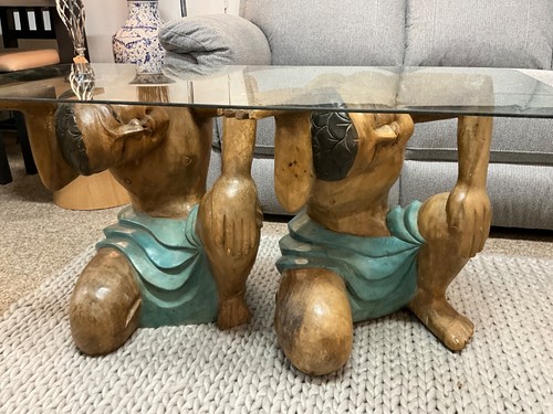 Character coffee table solid - 2,