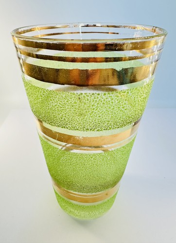 Vintage vase vibrant green - vintage,
