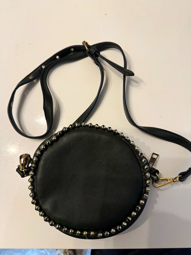 Women black round studded - women’s,