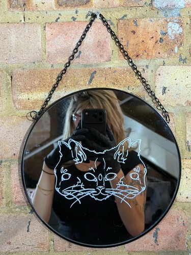 Hand made engraved three - hand-made,