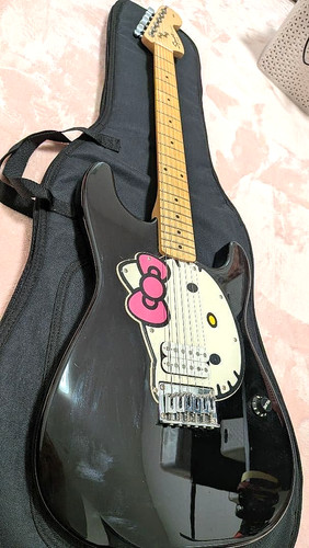 Squier hello kitty - squier,