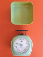 Vintage Retro 1960s Green Plastic Kitchen Weighing Scales 5Kg Max Small Compact