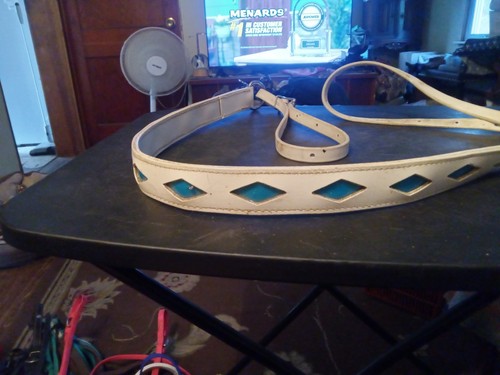 Western breast collar white - collar,