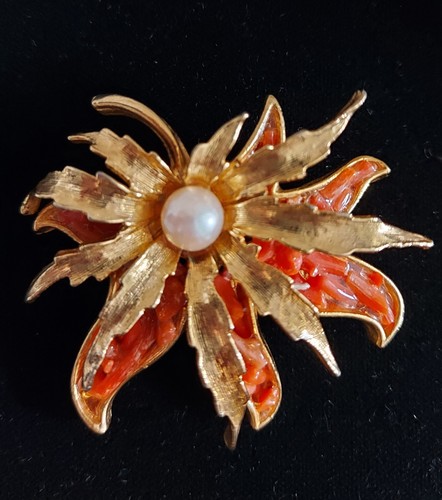 Vintage signed capri gold - capri,