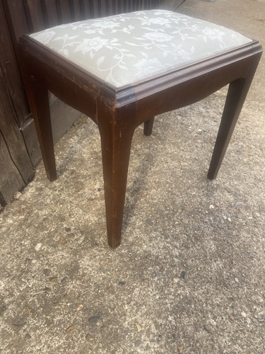 Stag minstrel small stool - minstrel,