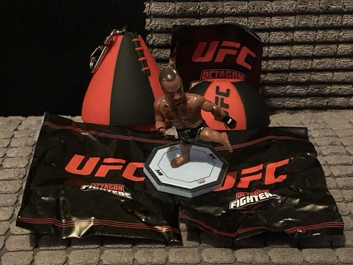 Ufc octagon fighters - octagon,