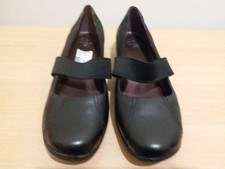 CLARKS Ladies black leather flat pull on shoes size uk 7 BNWOB