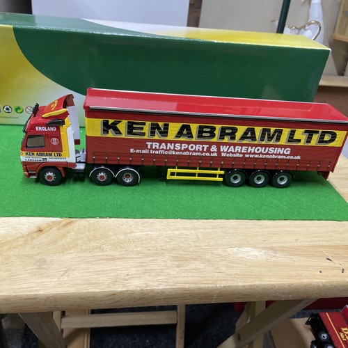 Corgi cc12411 volvo - corgi,