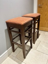 Pub Bar Stools. Fabrics tops. Good condition. 
