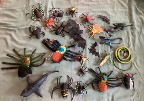 Mixed bundle plastic - 25+,
