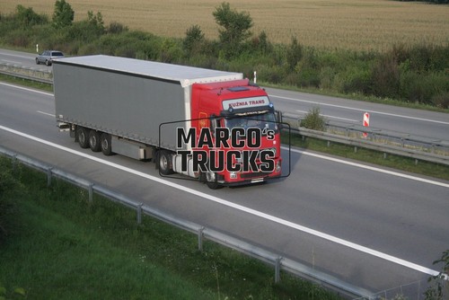 Truck photo volvo box - truck,