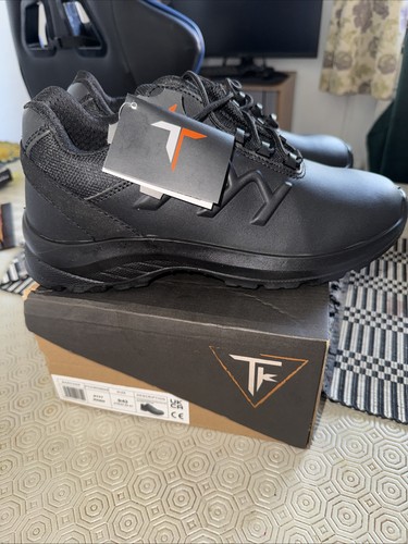 Safety shoes size - size, 9