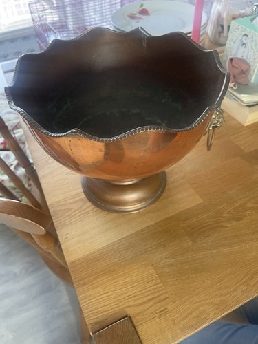Antique copper lion head - copper,