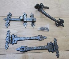 PAIR OF LEAF cast iron door t tee hinges + cottage latch old English