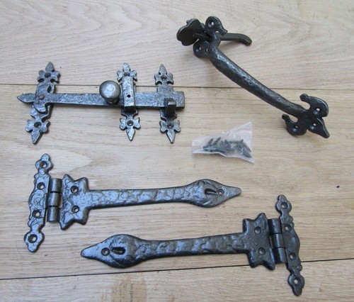Pair leaf cast iron door - pair,