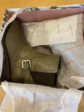 Brand New Still Boxed Khaki Bots By Mode De Pelle Size 41 ( Ordered Wrong Size)