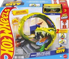 Hot Wheels Toy Car Track Set, Snake Petrol/Gas Station Playset w/ 1:64 Car -2025