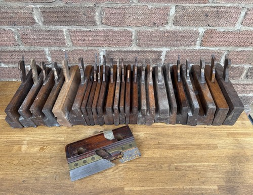 Joblot wooden moulding - wooden,