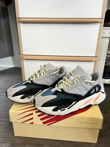 Adidas yeezy wave runner - adidas,