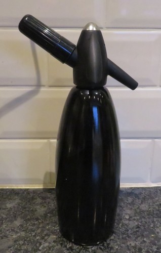 Vintage retro isi soda black - vintage,