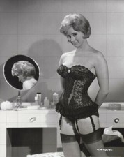 LIZ FRASER -  CARRY ON FILMS -