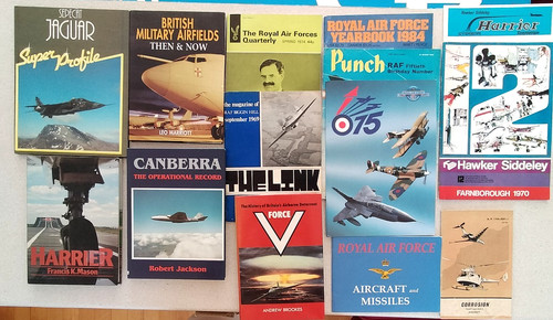 Raf and aircraft canberra - raf,