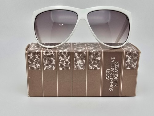 Avon white frame grey gradient - avon,