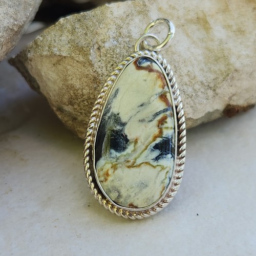 New lander variscite pendant - new,