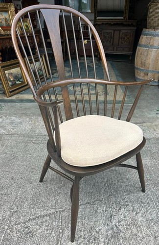 Ercol elm chairmakers - ercol,