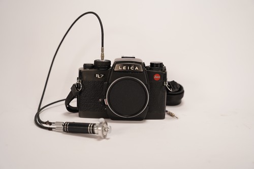 Leica body - r7,