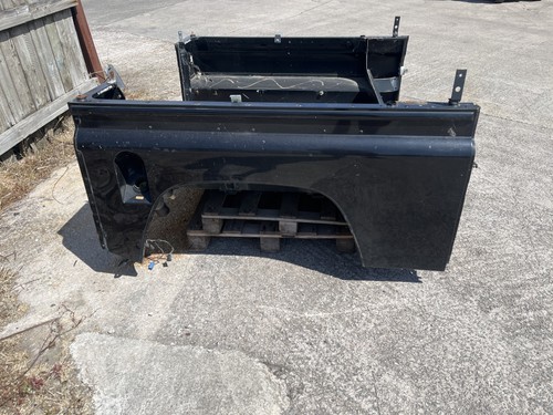 2006 land rover rear tub - rear,