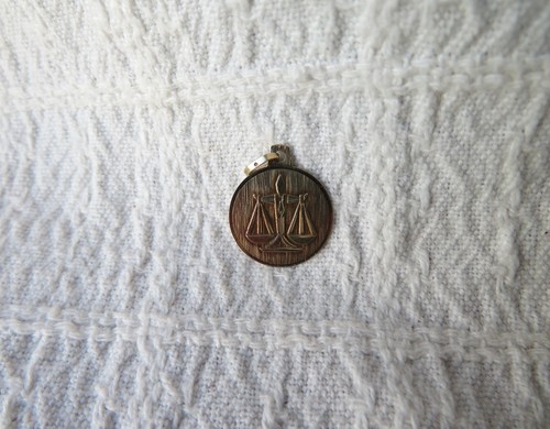 Vintage 9ct yellow gold - yellow,