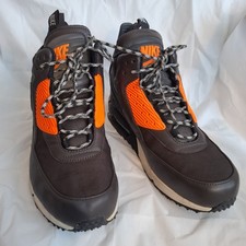 Nike Air Max 90 Sneakerboots - Premium Style And All Weather Performance