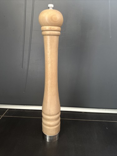 Vintage large pepper mill wood - large,