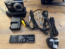 Ricoh Caplio R7 Digital Camera