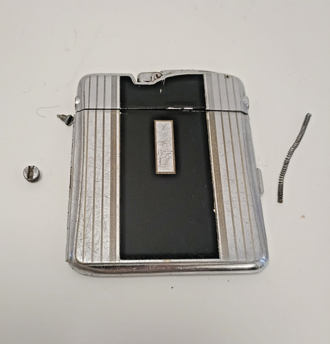 Art deco ronson cigarette - art,
